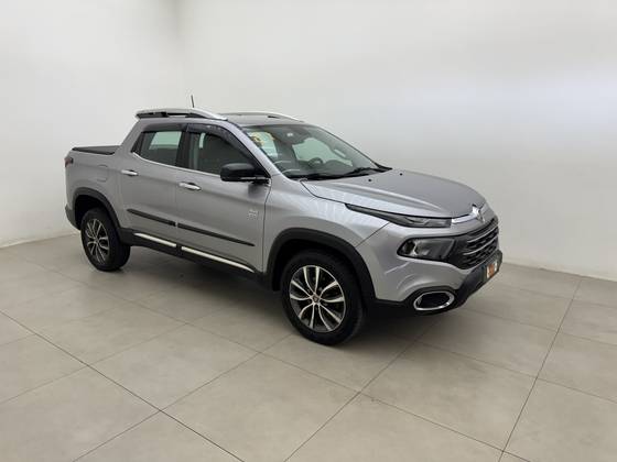 FIAT TORO 2.0 16V TURBO DIESEL VOLCANO 4WD AT9 FIAT TORO 2.0 16V TURBO DIESEL VOLCANO 4WD AT9
